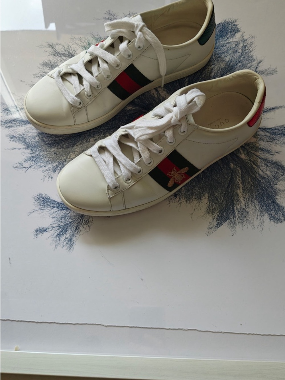 Gucci White Leather Sneakers with Green and Red Web - Picture 2 of 8